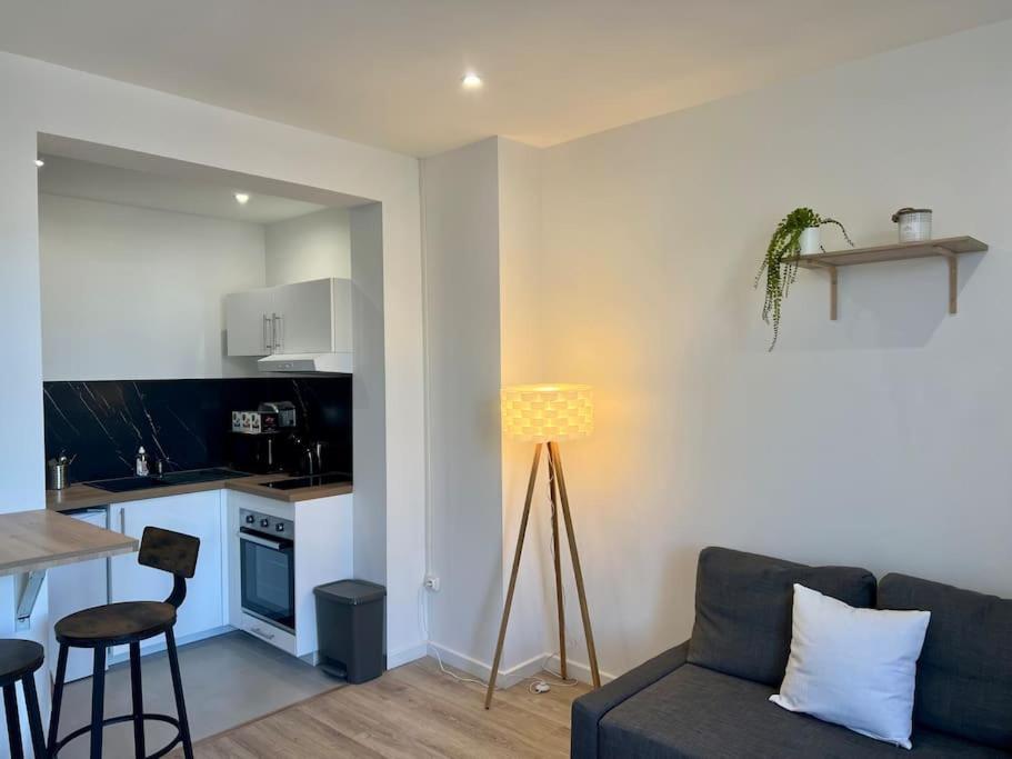 Montpellier Centre - La Fenetre De L'Ecusson Apartamento Exterior foto